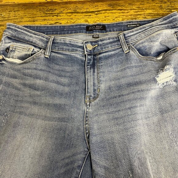 Judy Blue Boyfriend Fit Distressed Jeans Blue Sz 15/32 - Picture 3 of 8